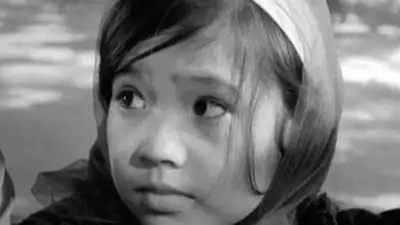 Em bé Hà Nội