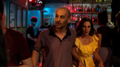 Báo Cáo Về Sarah Và Saleem